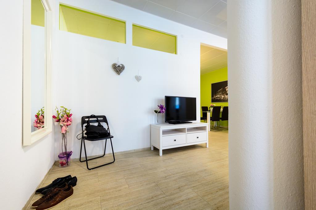 City Am Bahnhof Apartment *